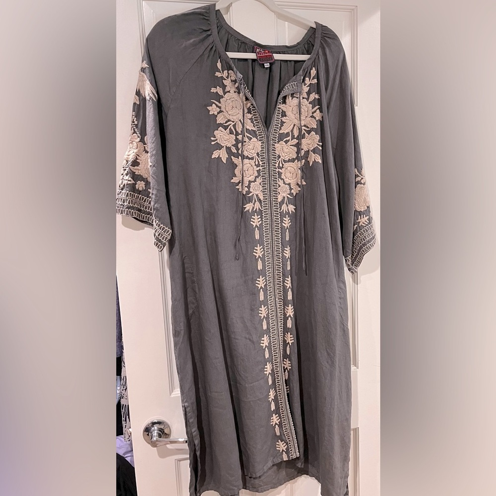 Johnny was dress size XXL